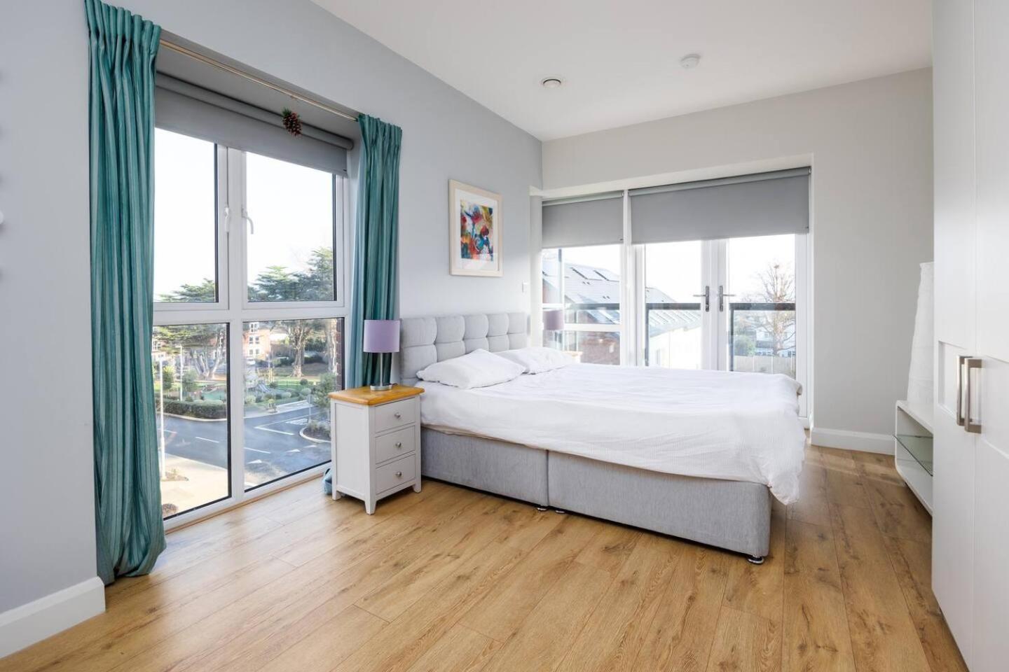 דן לירי Deluxe Seaview Apartment מראה חיצוני תמונה